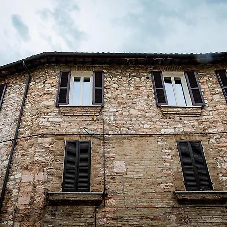 Colonia Iulia * Spello